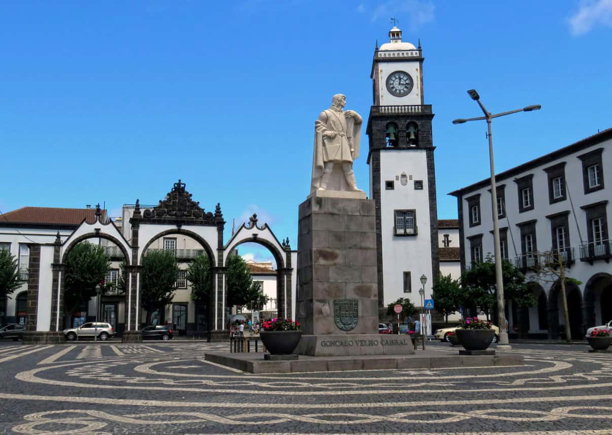 When's the best time to visit the Azores